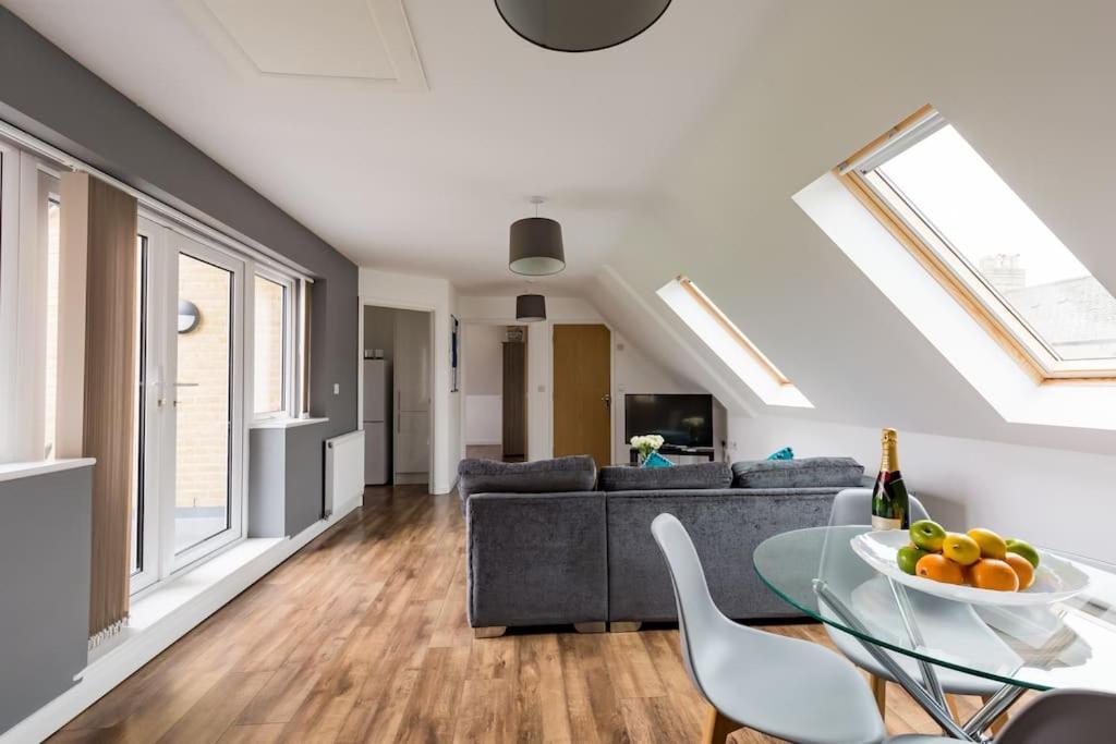 Tm - Rana Court 1 Bedroom Apartment With Balcony Oxford Exterior foto